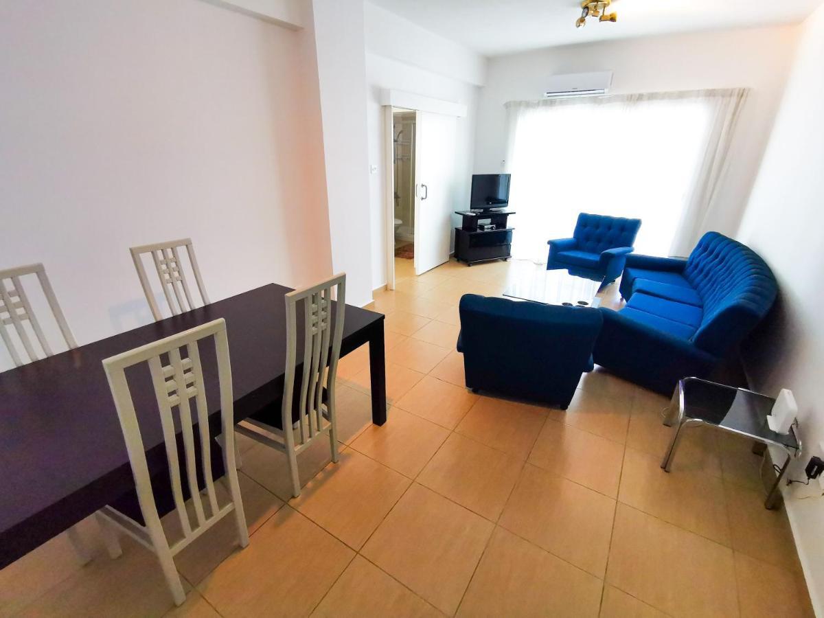 Off Course Seaview Apartment Larnaca Exterior foto