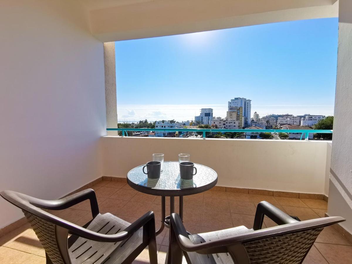 Off Course Seaview Apartment Larnaca Exterior foto